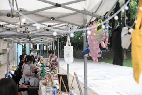 城市綠洲 夏日戶外舞臺(tái)與演藝新空間